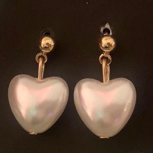 Coquette, Heart Shaped Earrings 
#Coquette #Casual